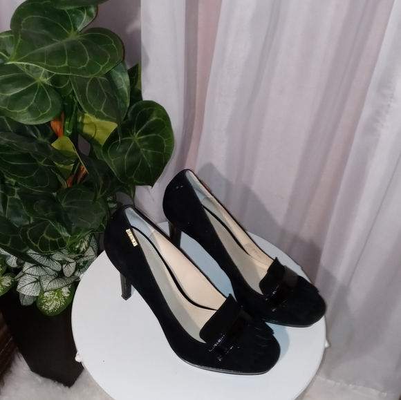 Women's high-heeled shoes. - Picture 3 of 3